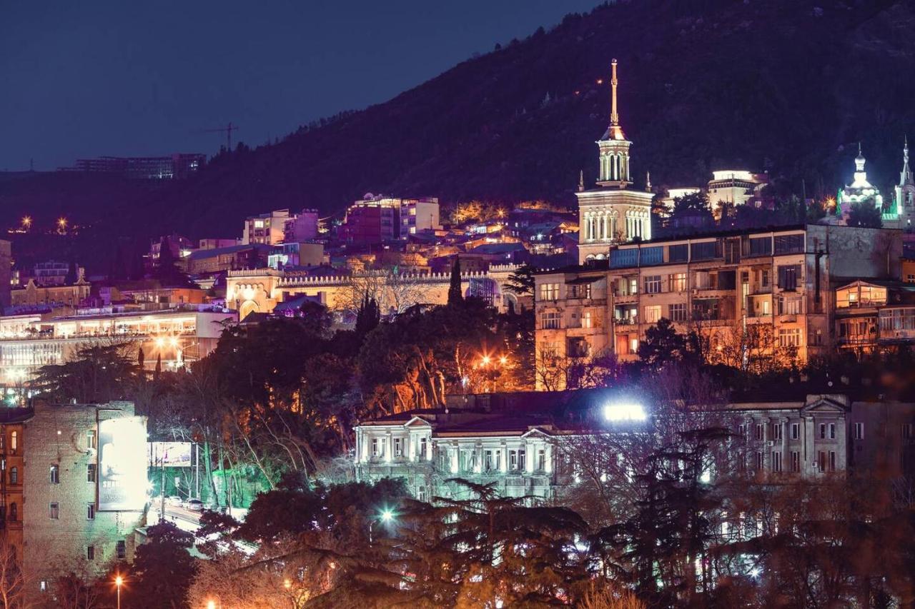 Iren River Side Apartments Tbilisi Zewnętrze zdjęcie